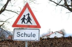 父母的教育程度对下一代的影响,塑造未来的关键因素