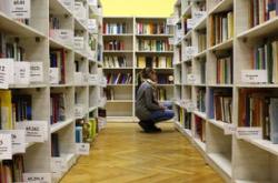 构建桥梁,教育理念中的老师与学生交流