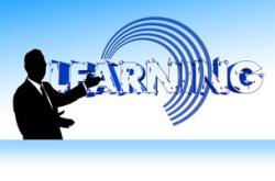 教育理念,以简短经典语文培养终身学习者