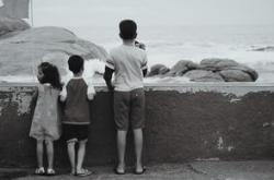 探究父母受教育程度低的多重原因及其对子女教育的影响