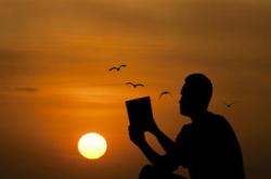 点亮心灵的灯塔，一位教师的教育故事